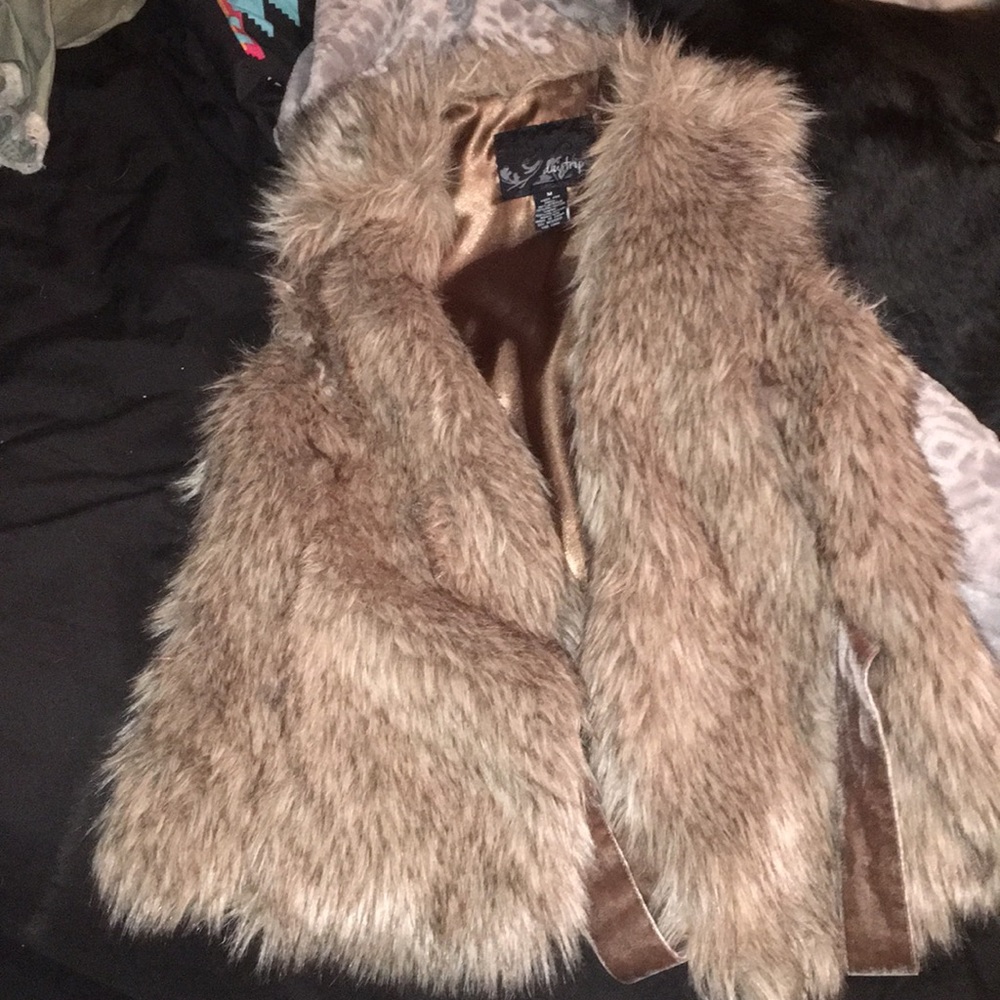 Fur vest